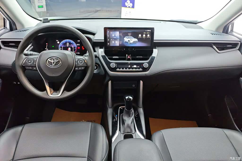 Toyota Frontlander, 2023 12