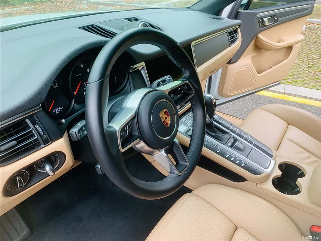 Porsche Macan, 2020 12