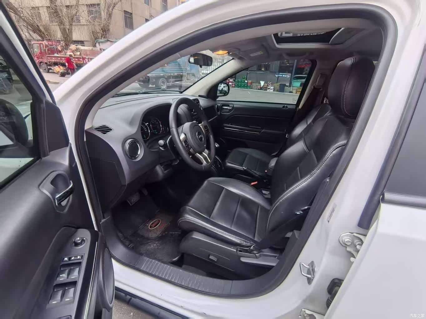 Jeep Compass, 2013 8