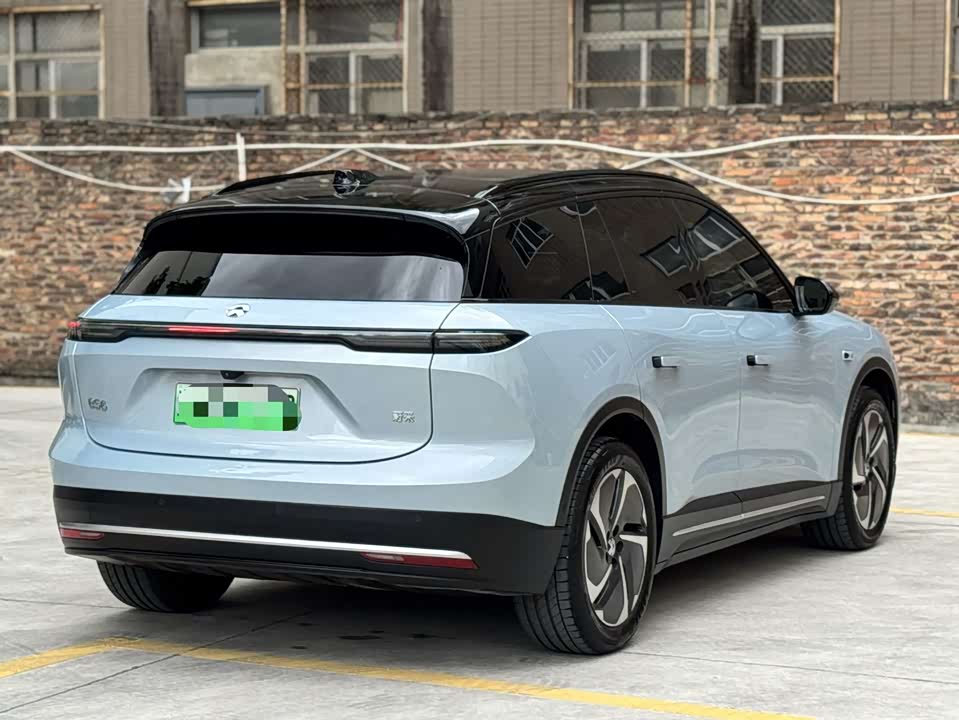 NIO ES6