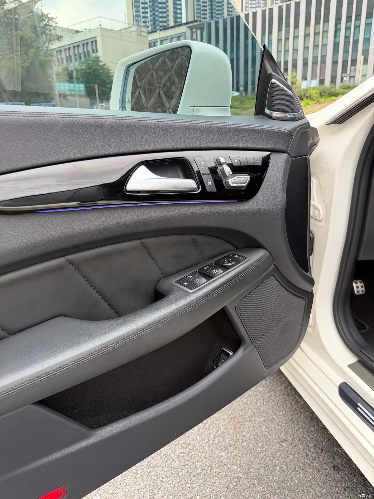 Mercedes-Benz CLS, 2016 15