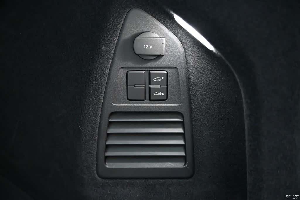 Volkswagen Touareg, 2021 31