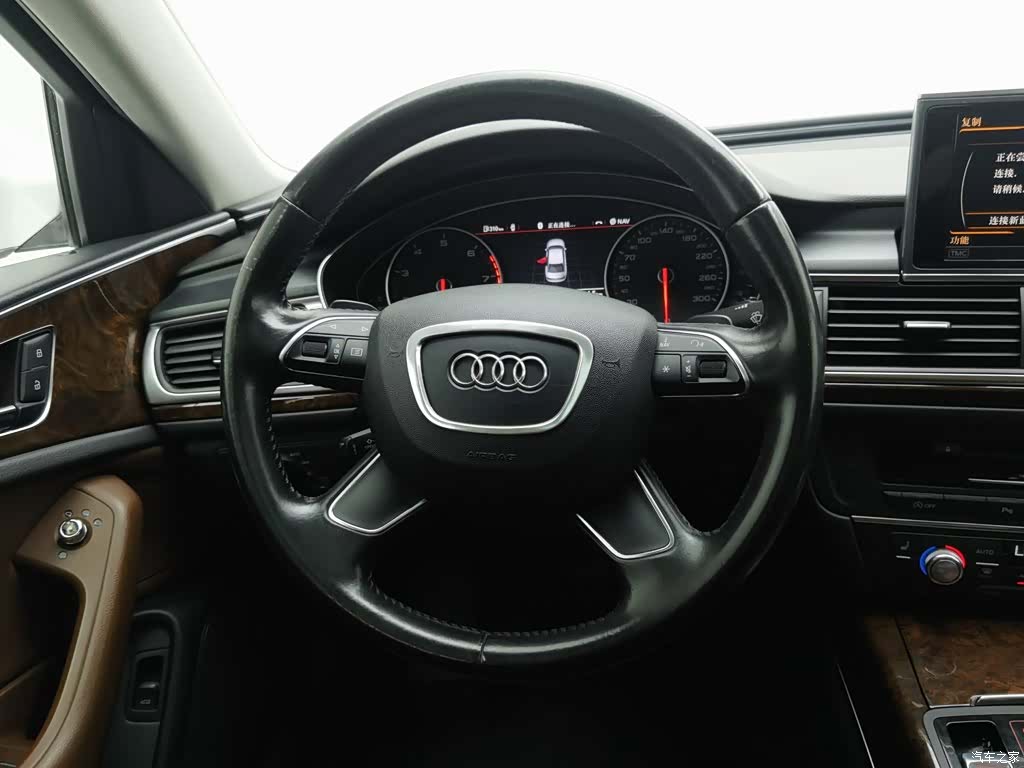 Audi A6L, 2014 11