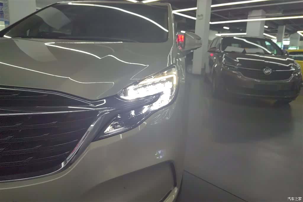 Buick GL8, 2021 все фото