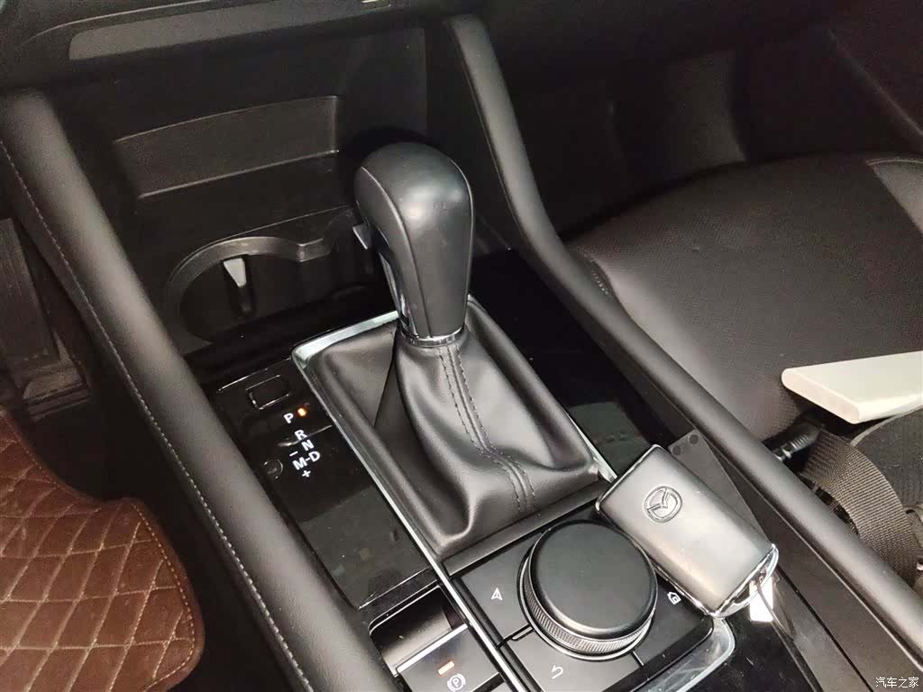 Mazda Mazda3, 2023 12