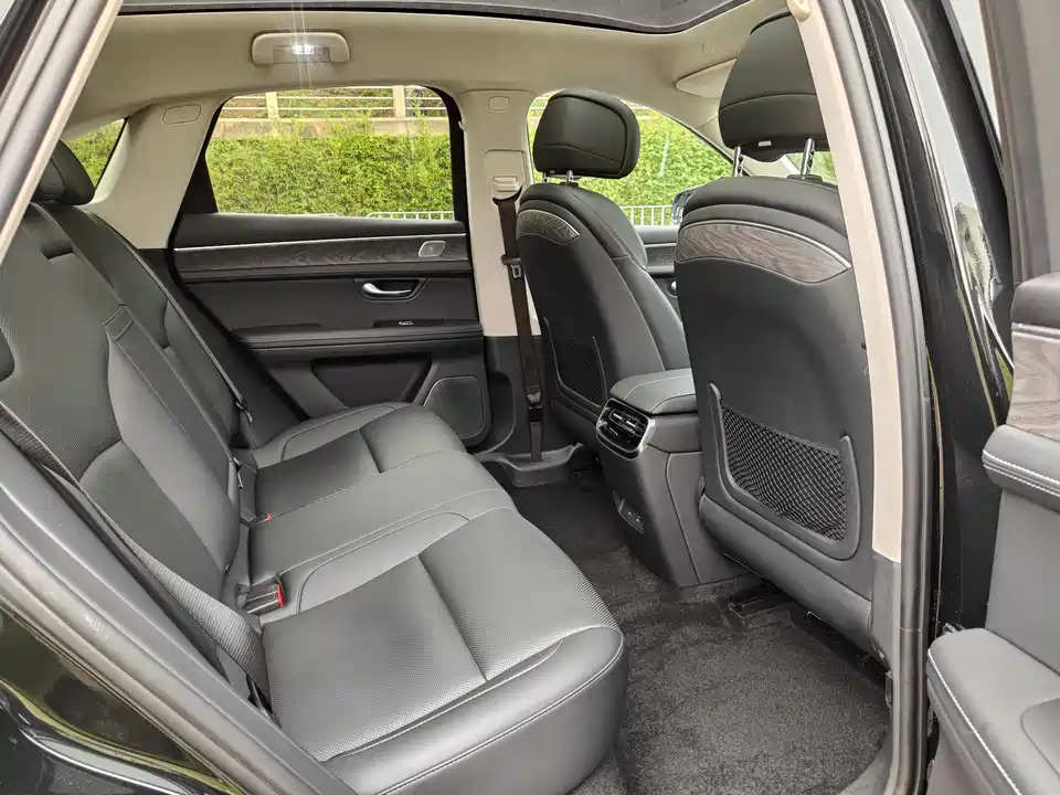 AITO Ask the world M5