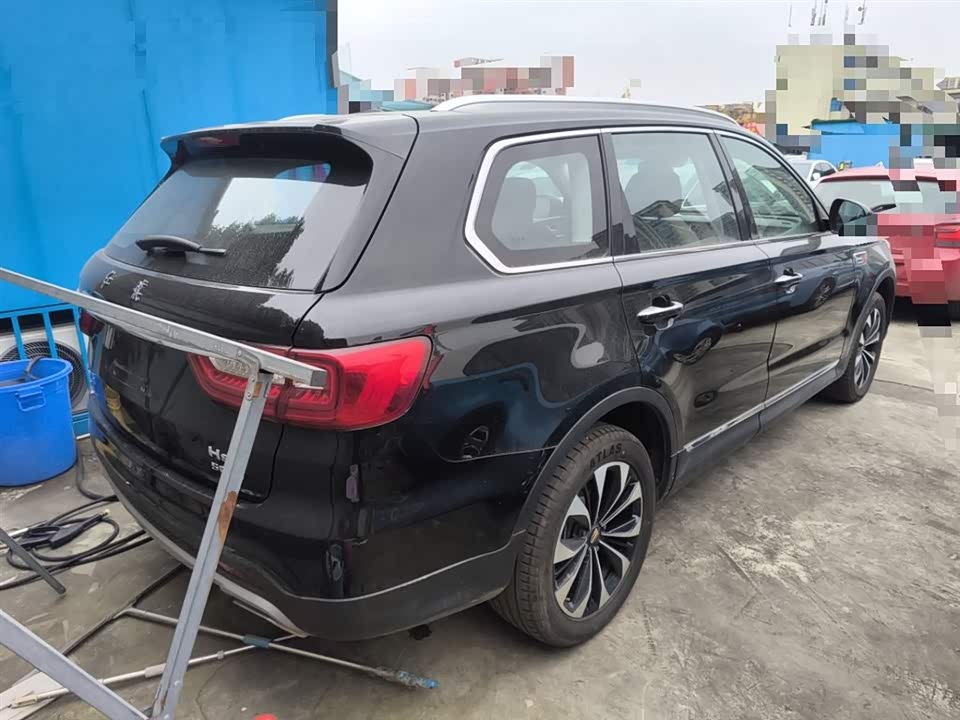 Hongqi HS7