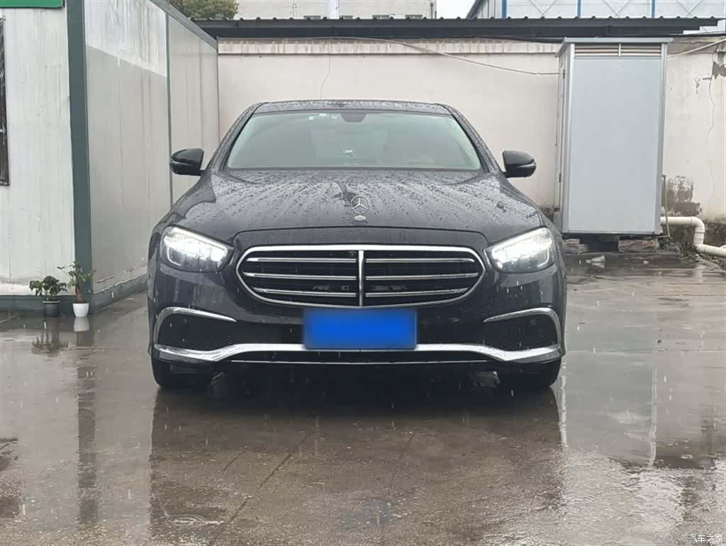 Mercedes-Benz E-Class, 2023 6