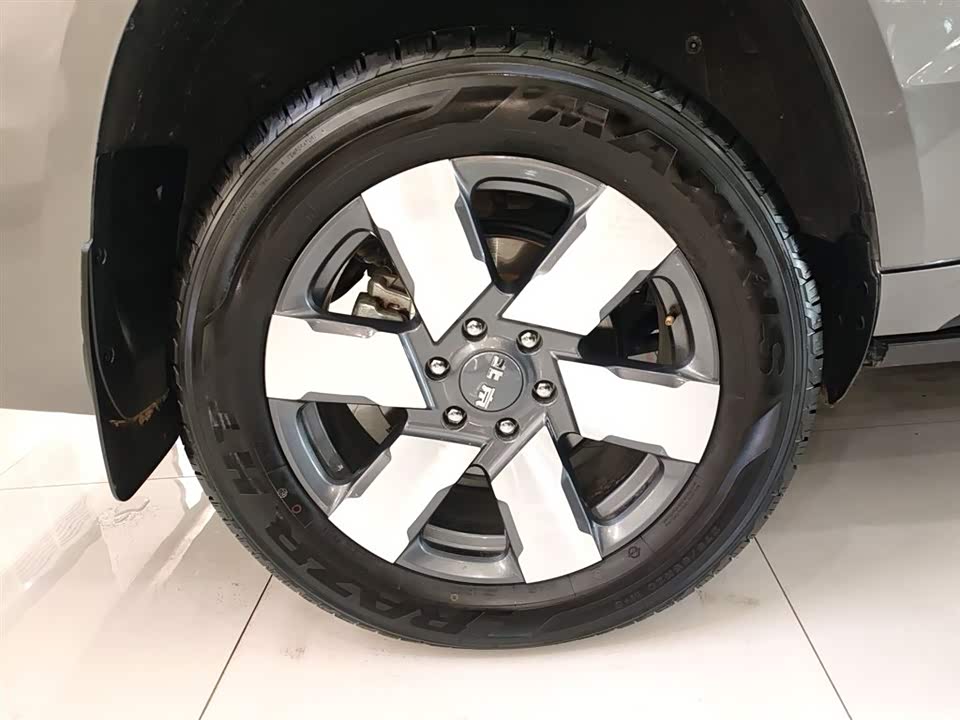 Beijing BJ60 Thunder