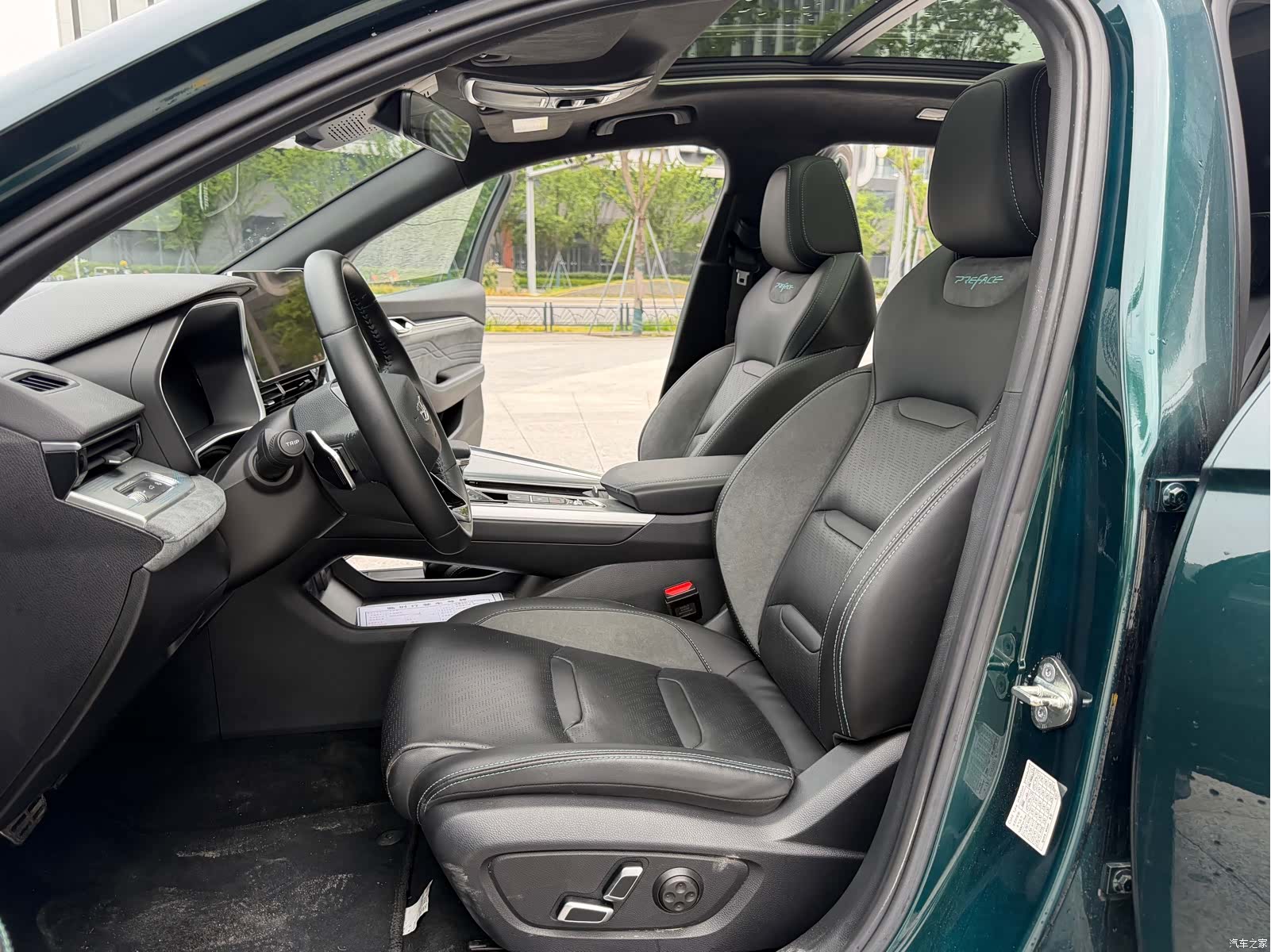 Geely Preface, 2022 10