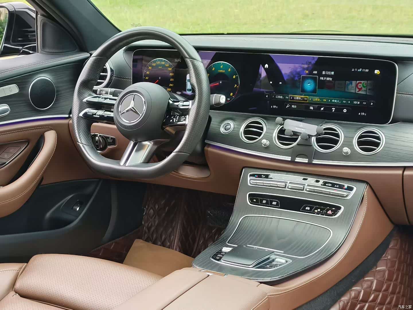 Mercedes-Benz E-Class, 2022 все фото