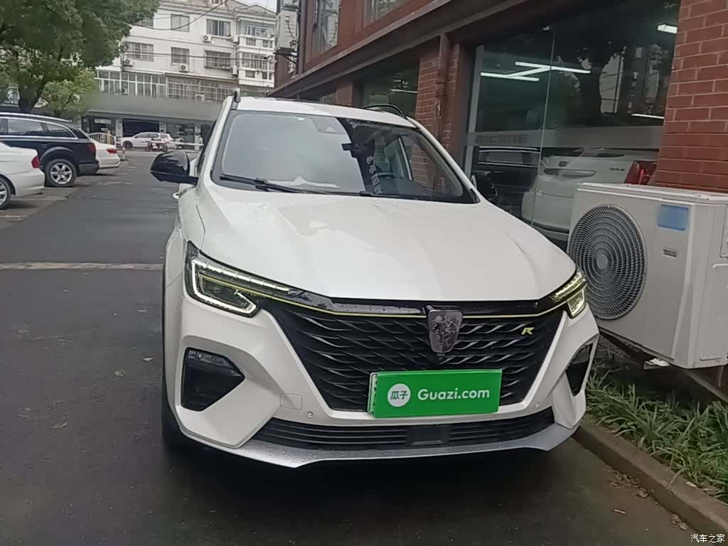 Roewe RX5, 2021 3