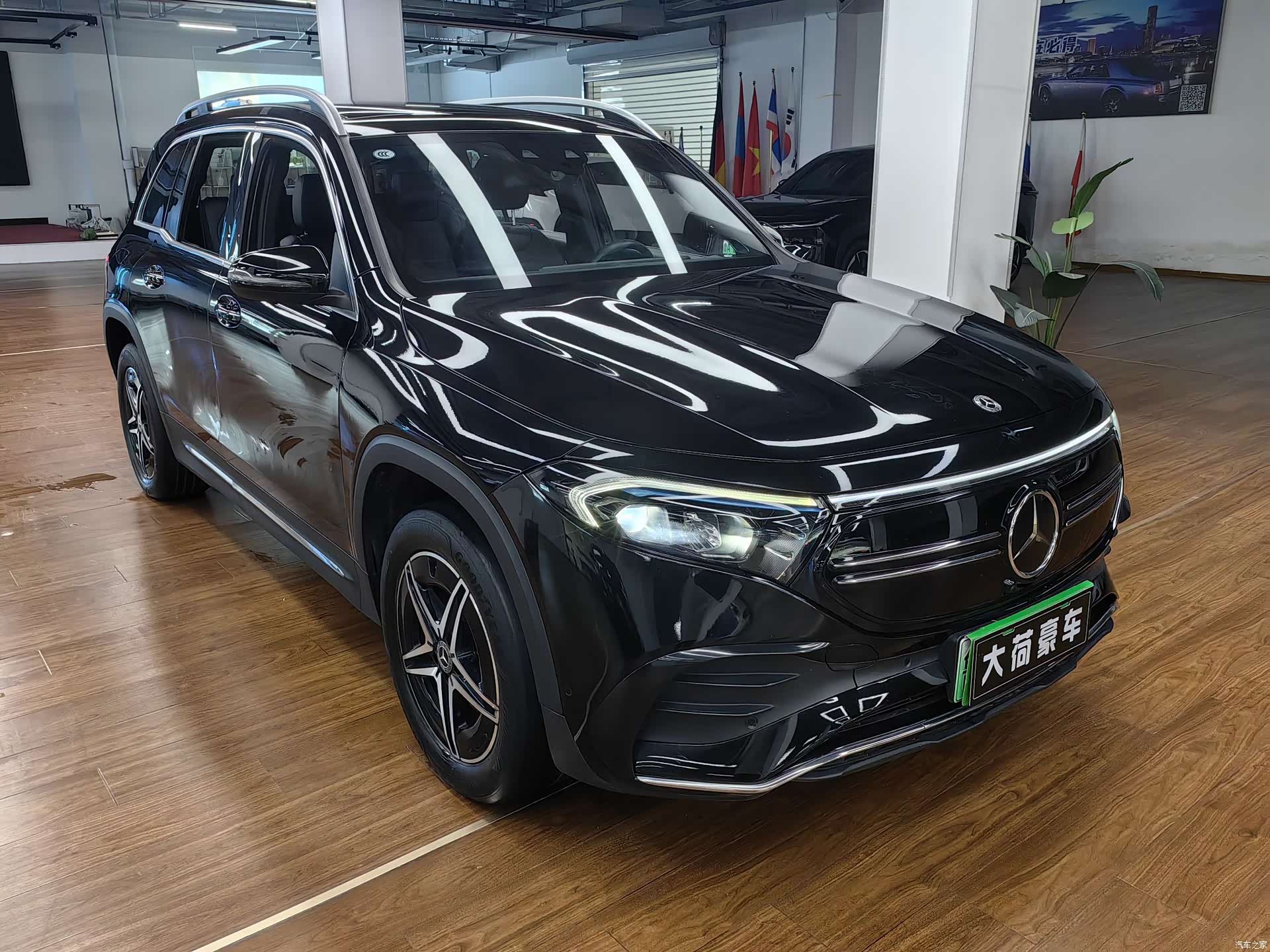 Mercedes-Benz EQB, 2022 3