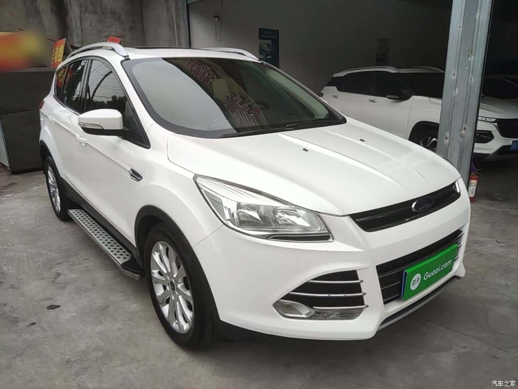Ford Kuga, 2015 4