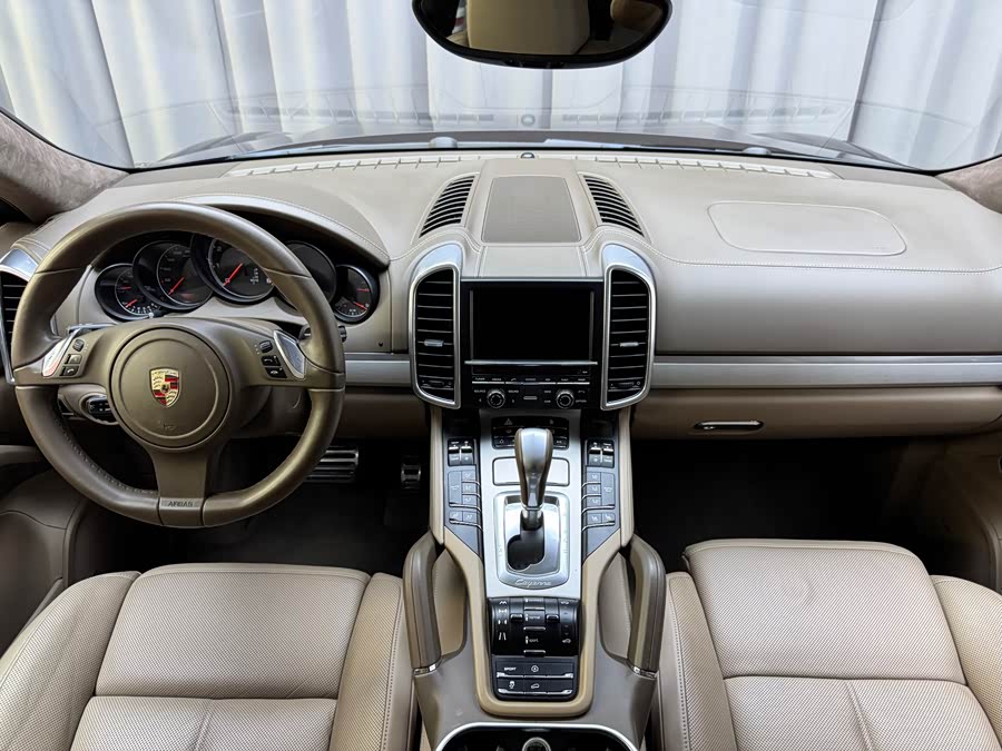 Porsche Cayenne 2012, фото 8