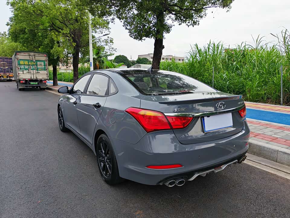 Hyundai Name picture