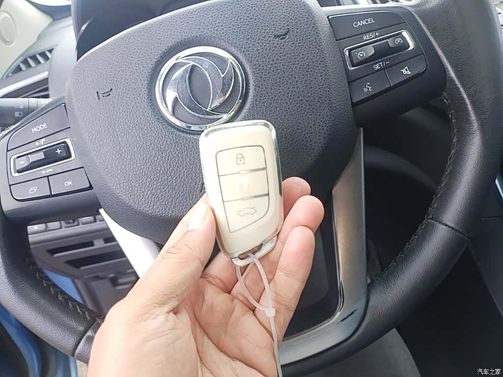 DongFeng AX5, 2018 17