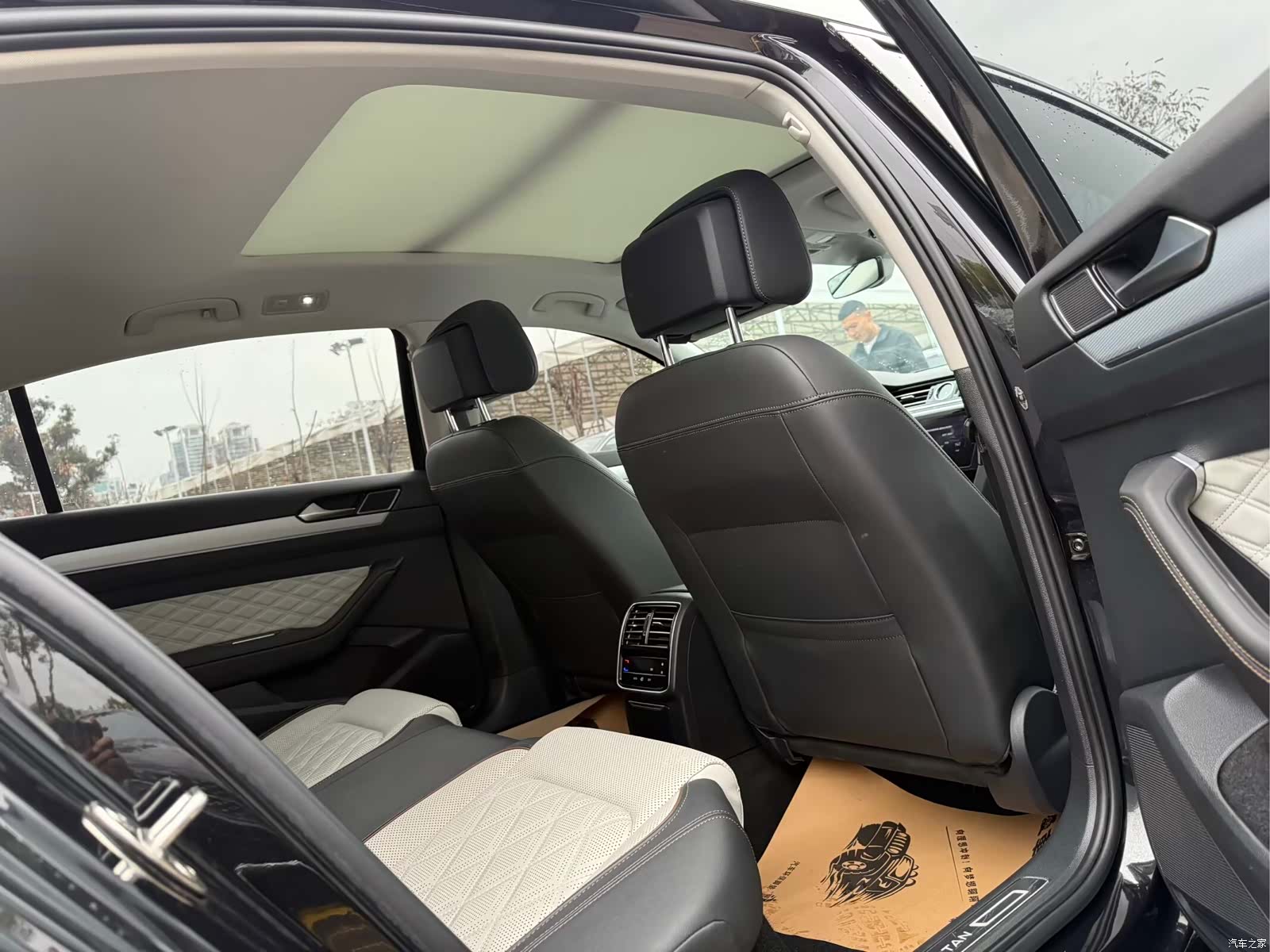 Volkswagen Magotan, 2023 13
