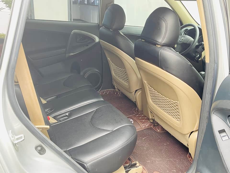 Toyota RAV4 Rongfang