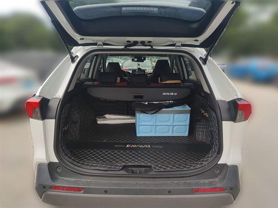 Toyota RAV4 Rongfang