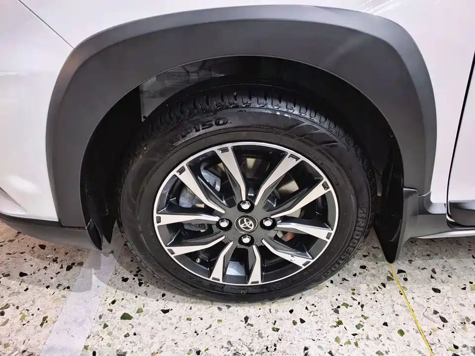 Toyota YARiS L Zhixuan