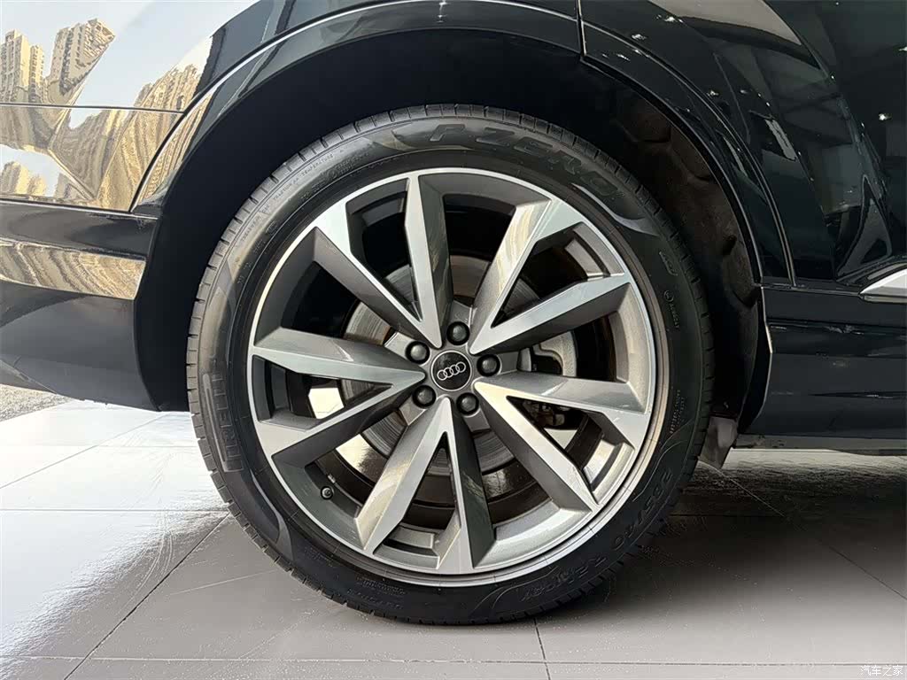 Audi Q7, 2023 14