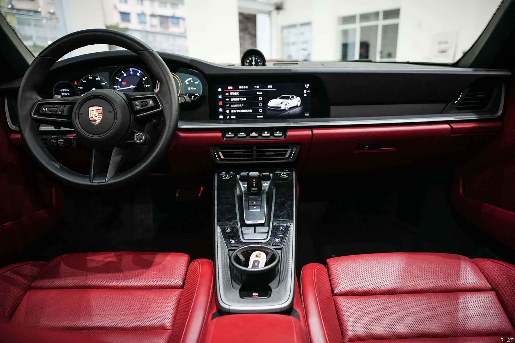 Porsche 911, 2023 8