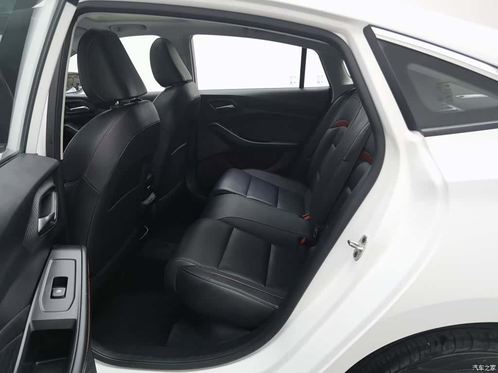 MG MG5, 2022 15