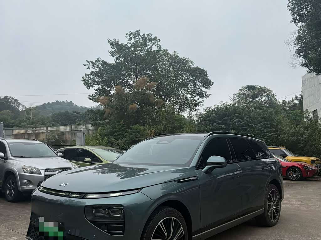 Xpeng G9