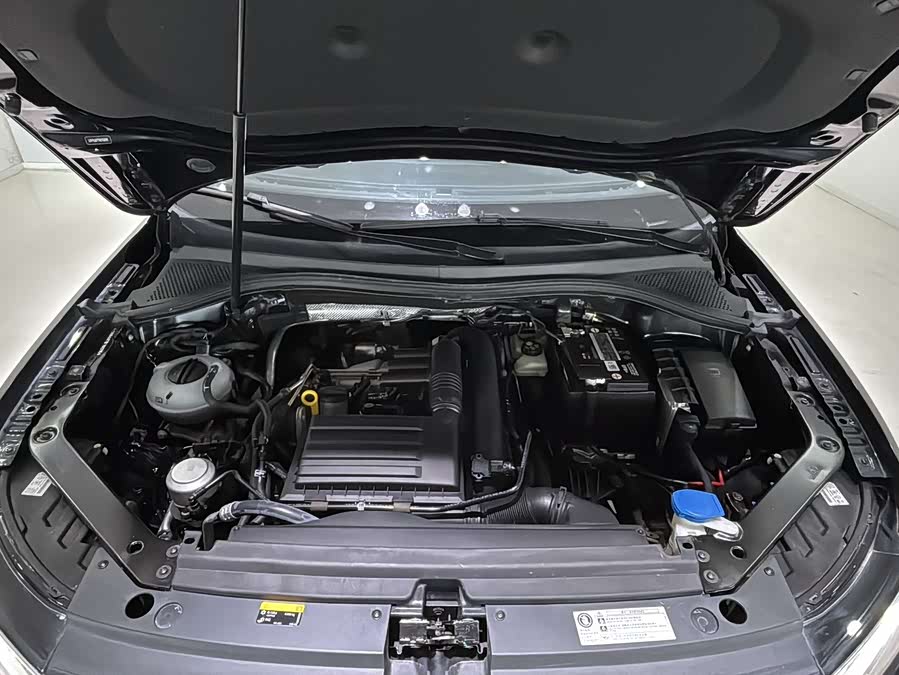 Volkswagen Tiguan L 2023, фото 16