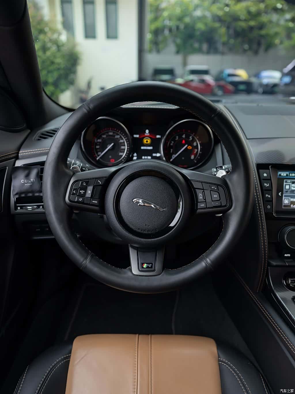 Jaguar F-TYPE, 2016 11