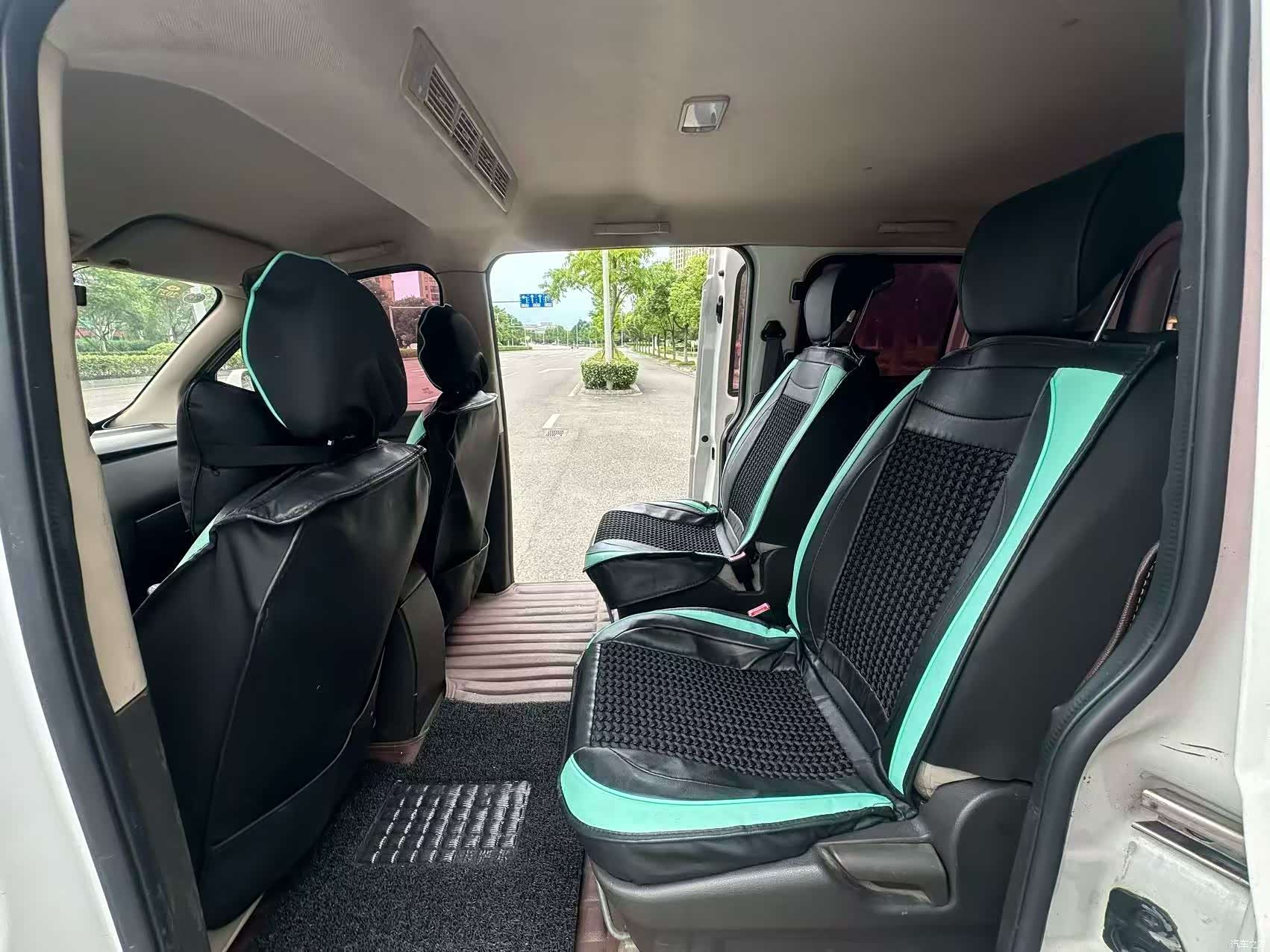Wuling V, 2017 9