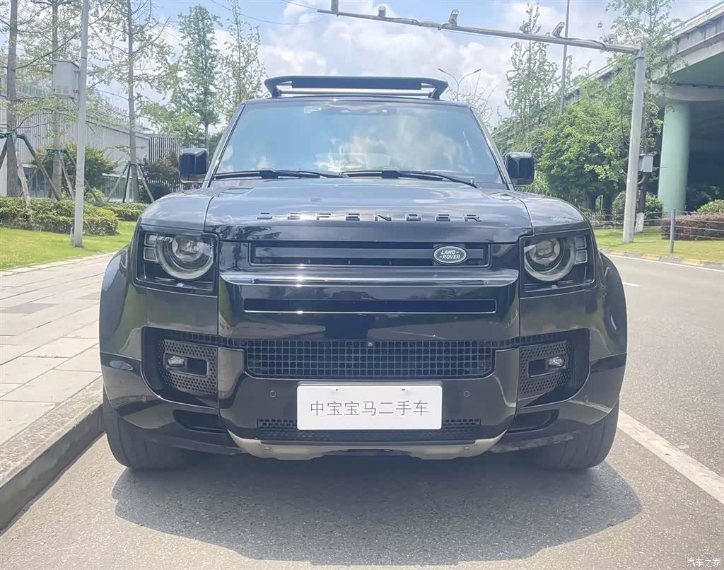 Land Rover Defender, 2023 7