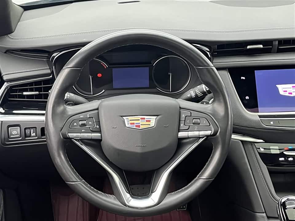 Cadillac XT6
