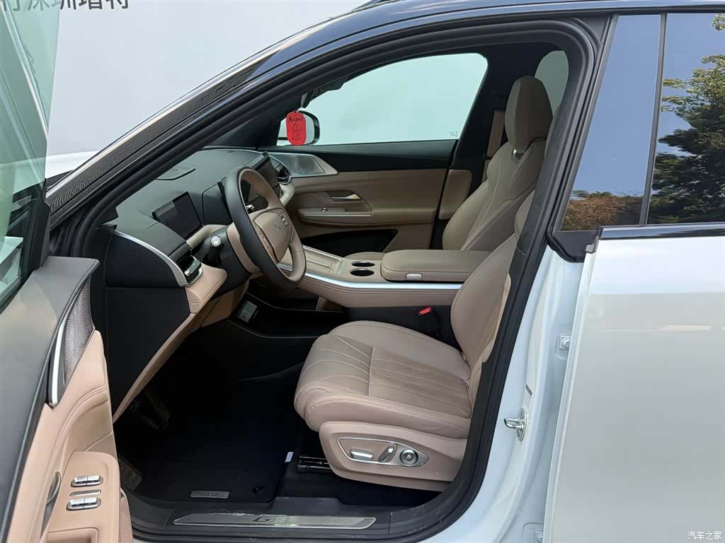 Xpeng G9, 2025 13