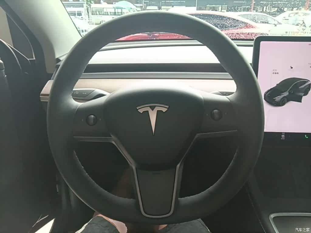 Tesla Model Y, 2021 11