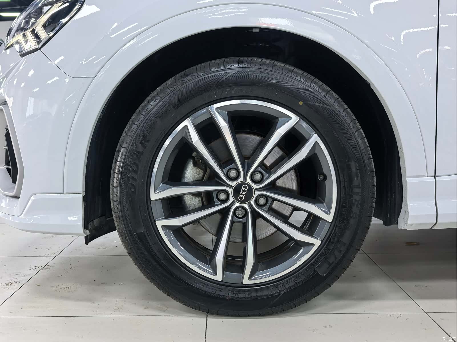 Audi Q3, 2023 6