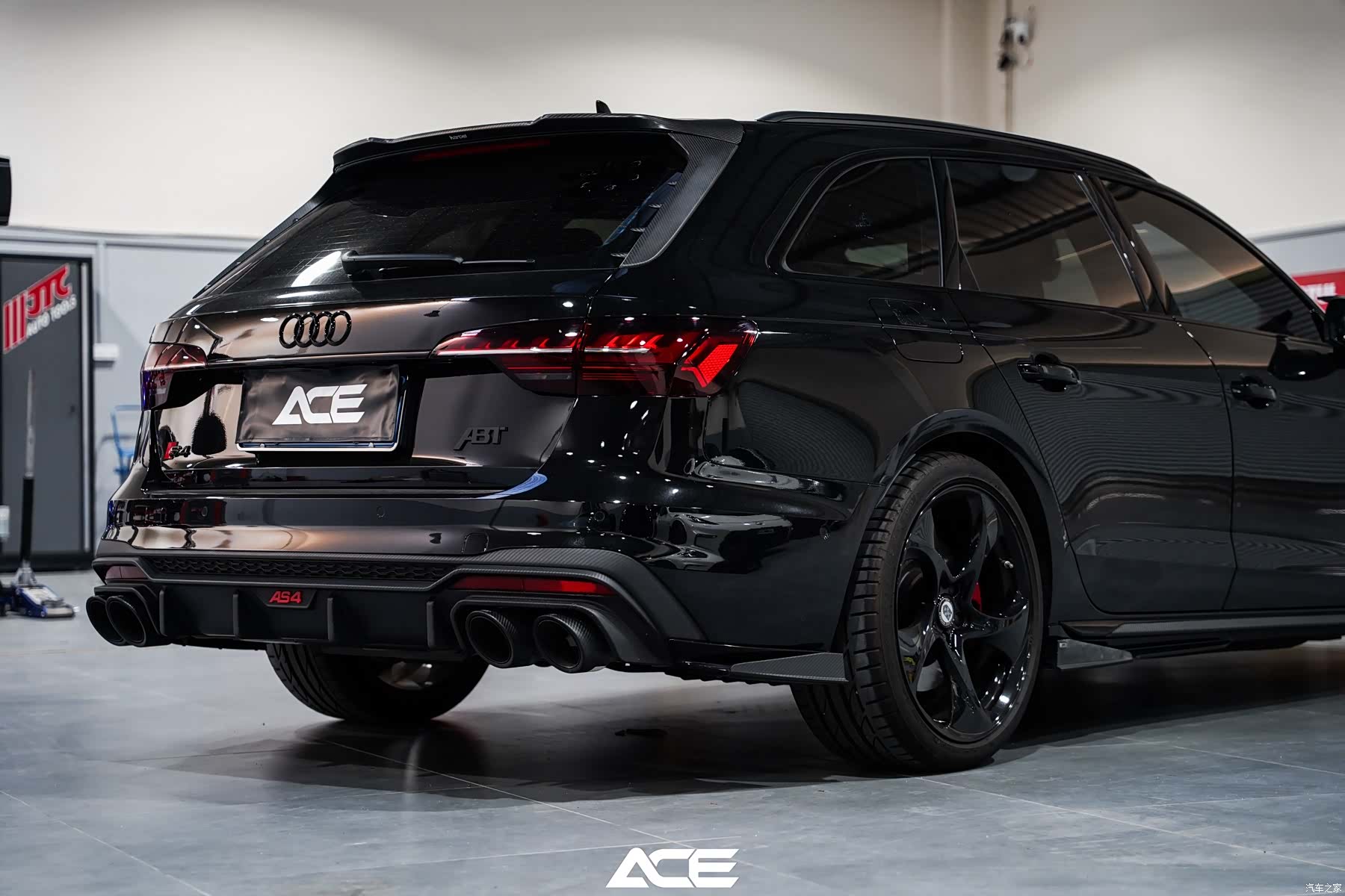 Audi S4, 2025 2