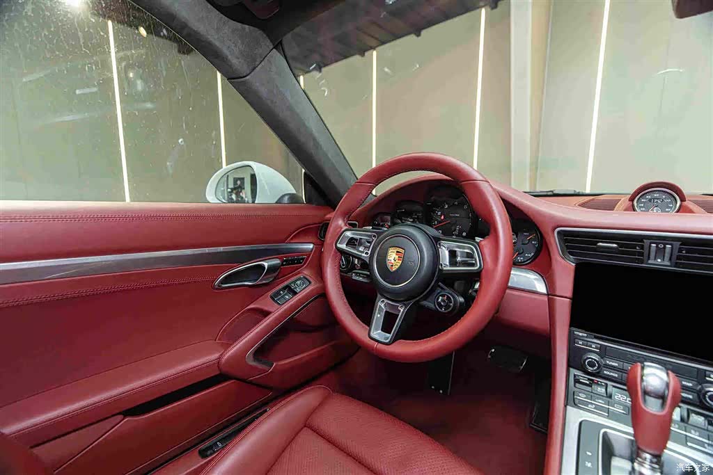 Porsche 911, 2019 12