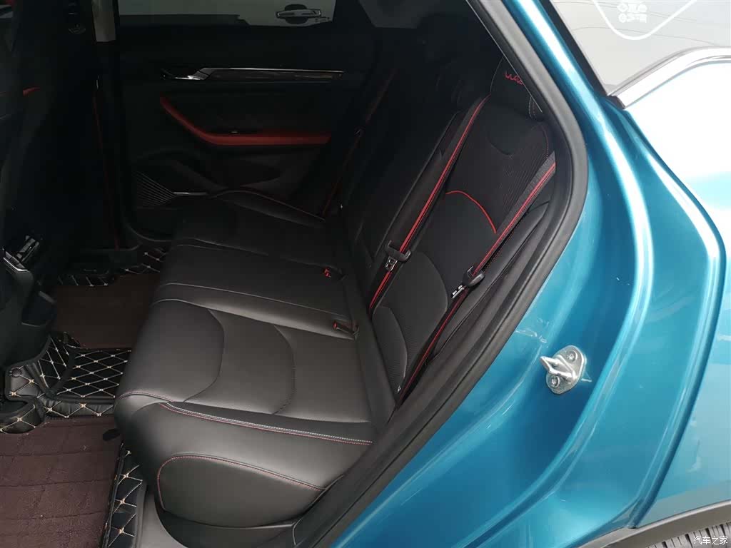 Geely Emgrand, 2021 17