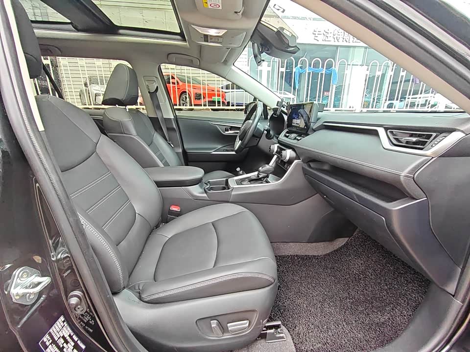 Toyota RAV4 Rongfang