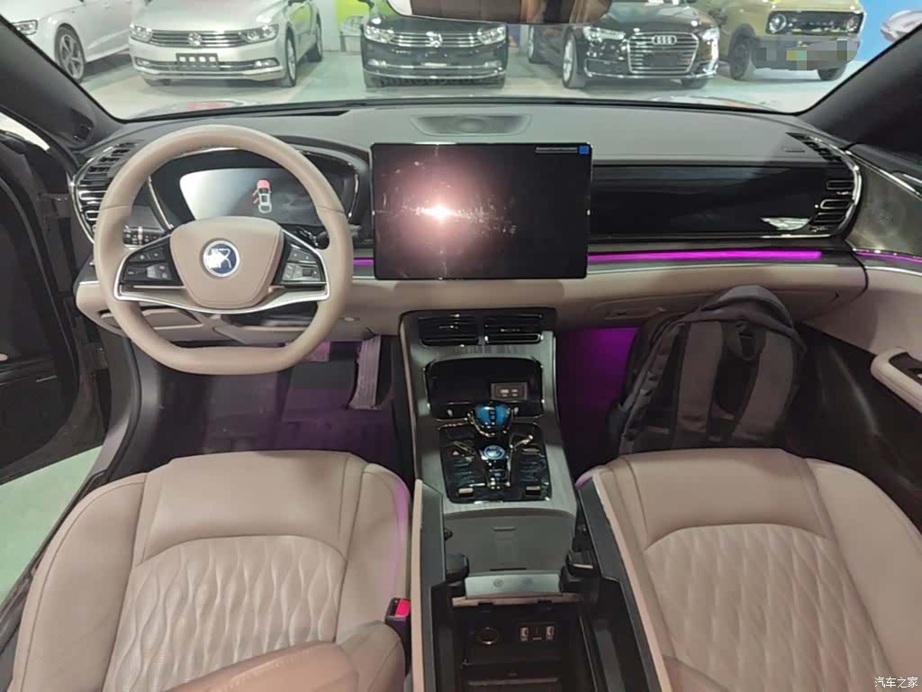 BYD Han, 2025 10