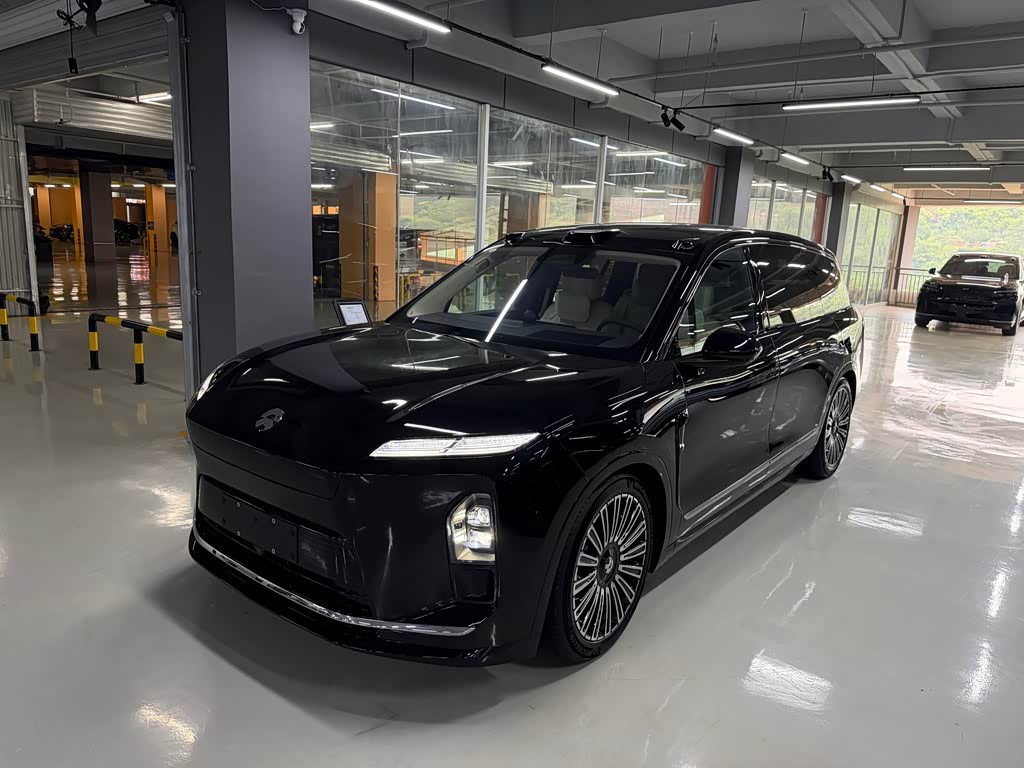 NIO ES8