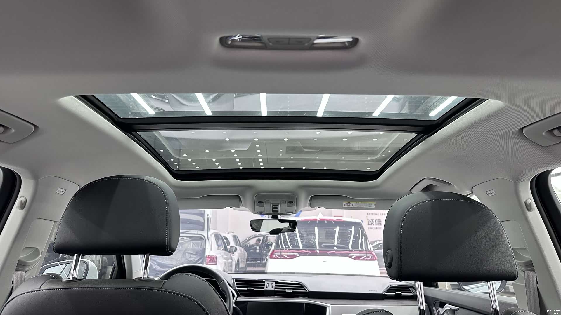 Audi Q3, 2023 18