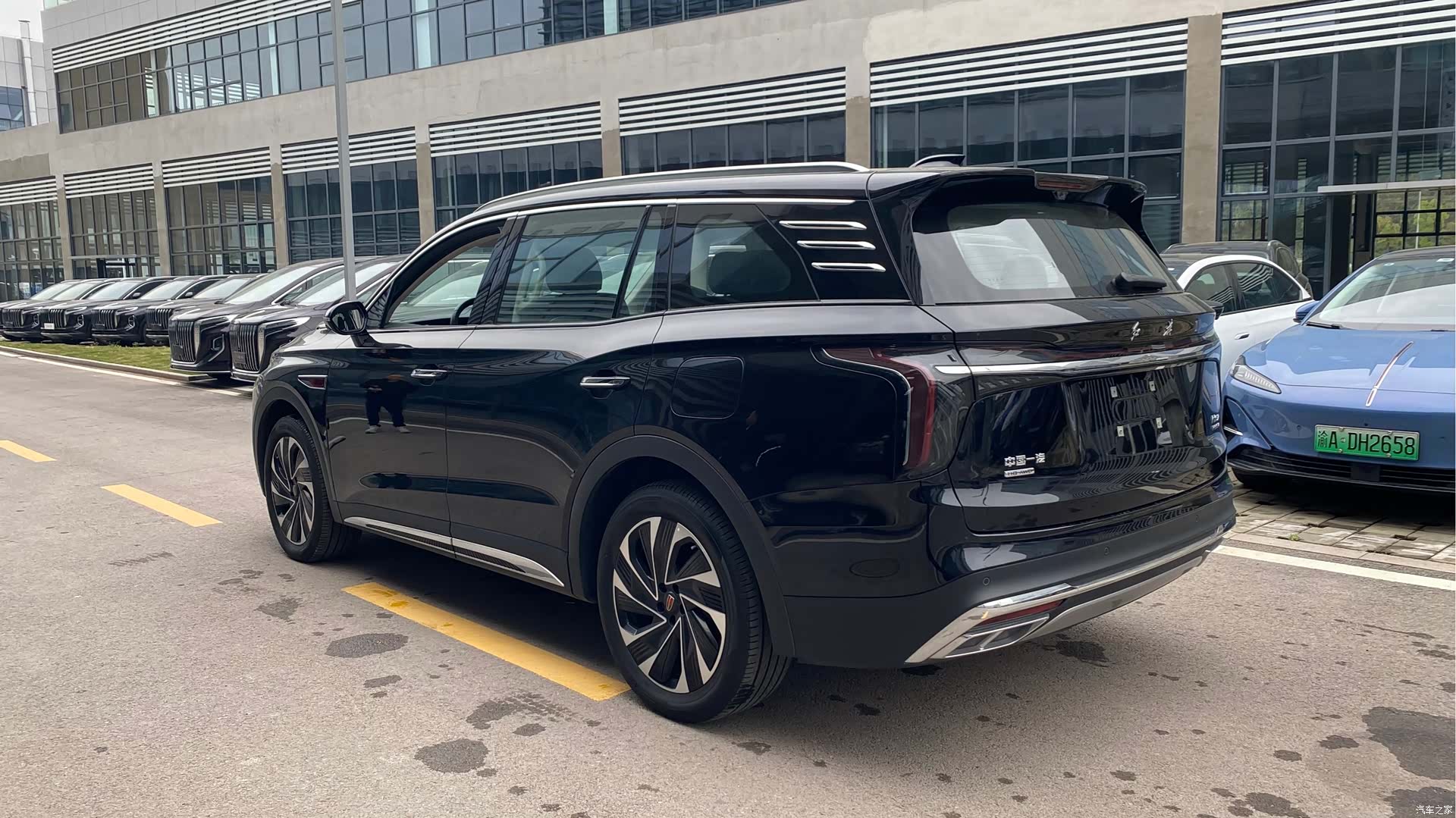 Hongqi HS7, 2024 7