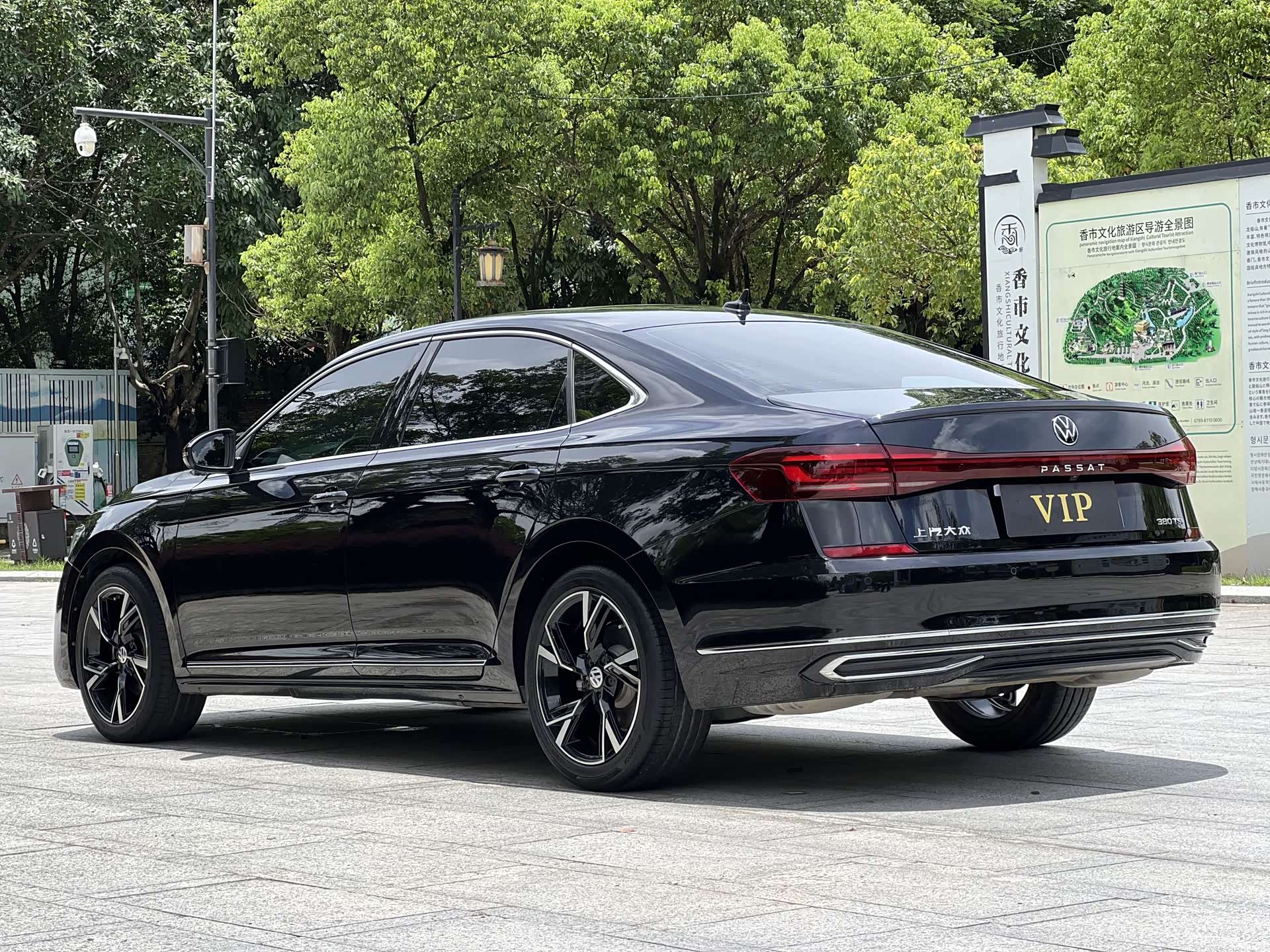 Volkswagen Passat, 2024 25