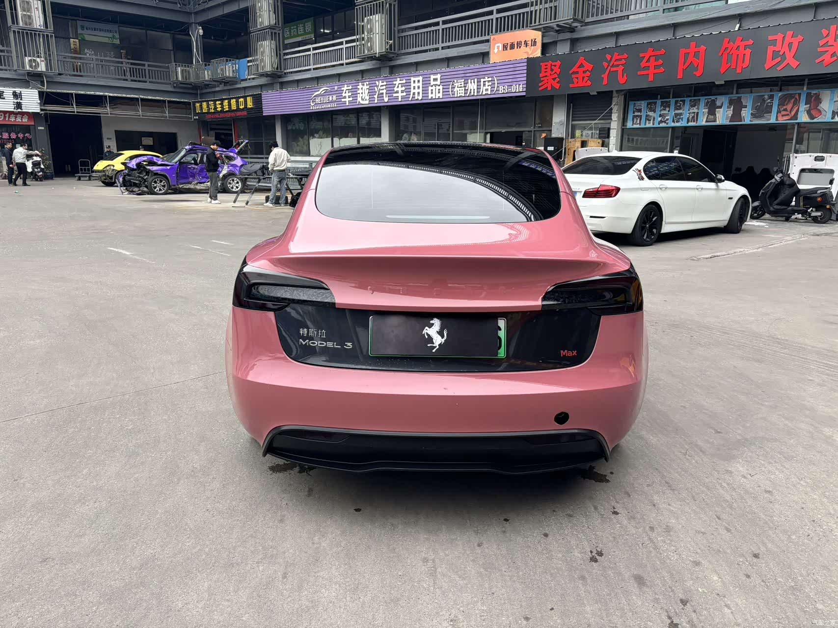 Tesla Model 3, 2025 6