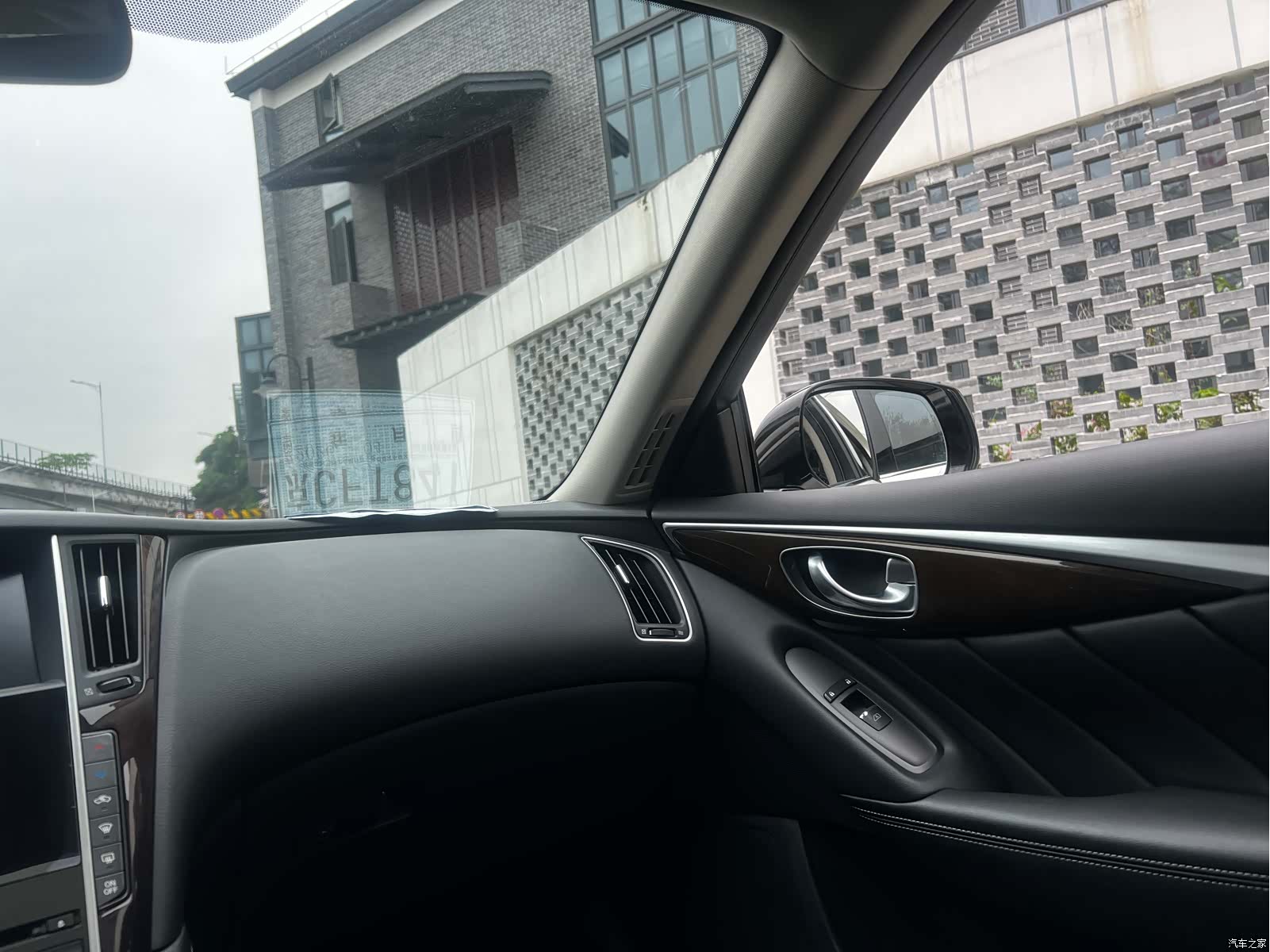 Infiniti Q50L, 2017 35