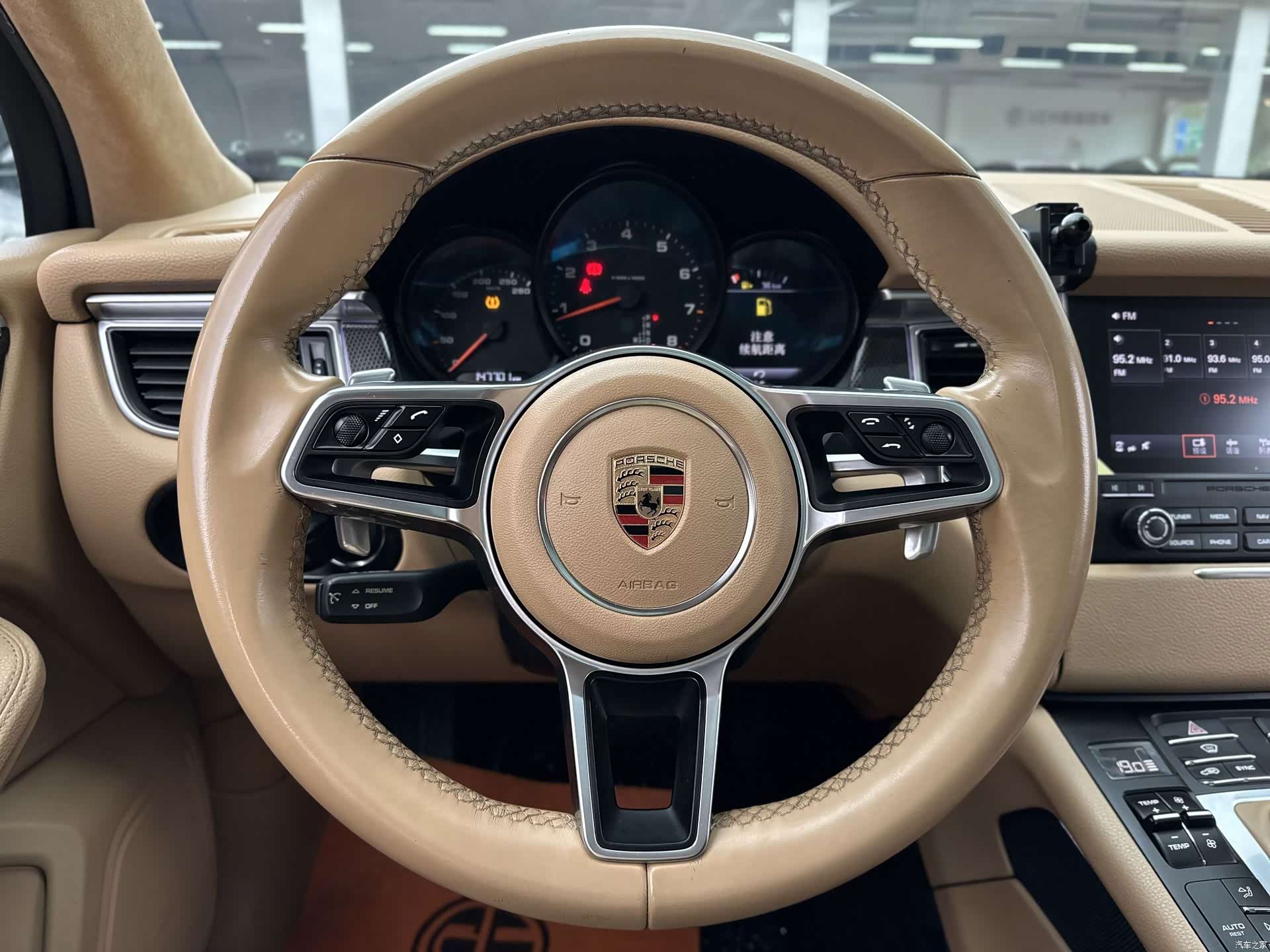 Porsche Macan, 2017 9