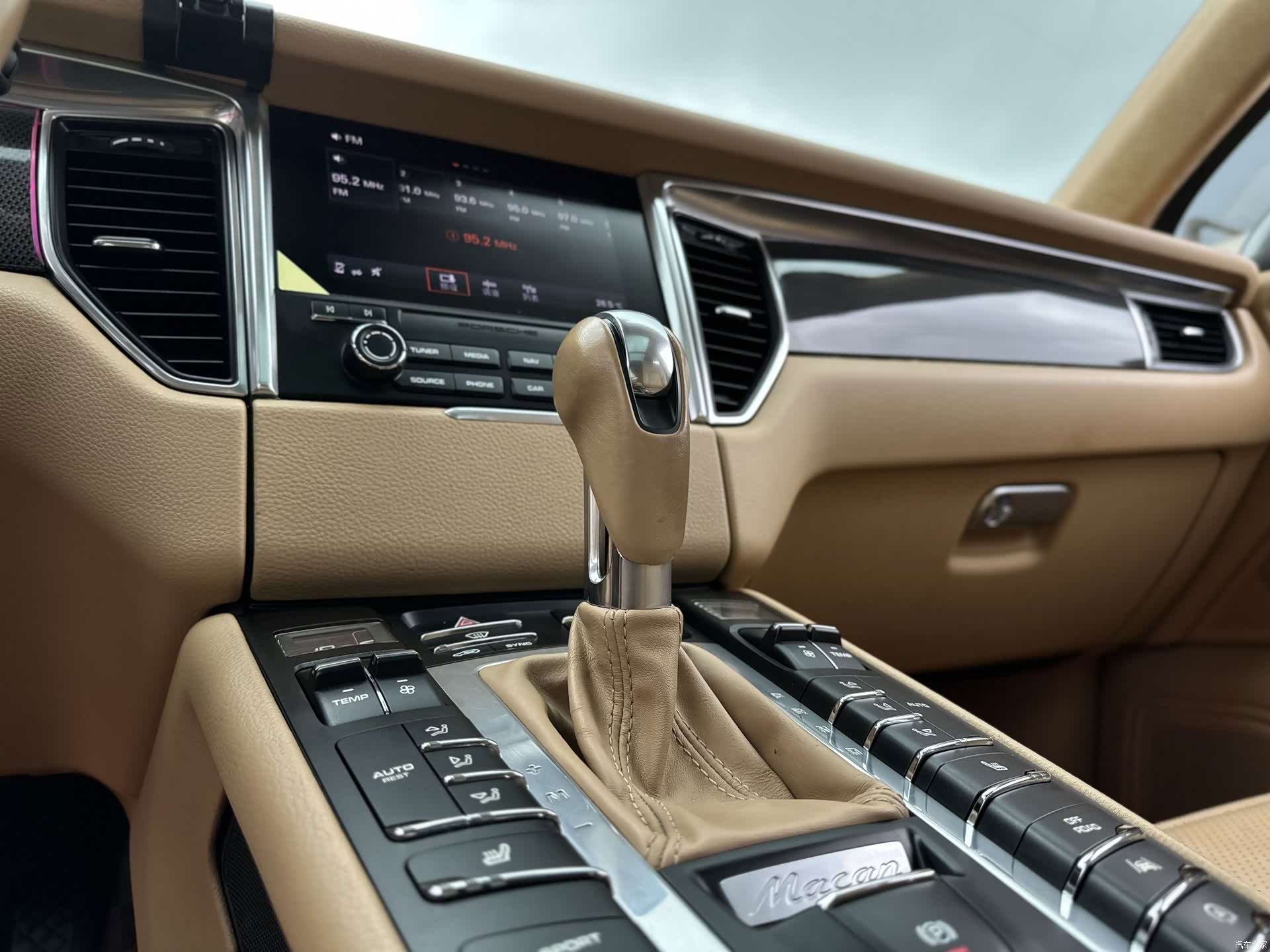 Porsche Macan, 2017 12